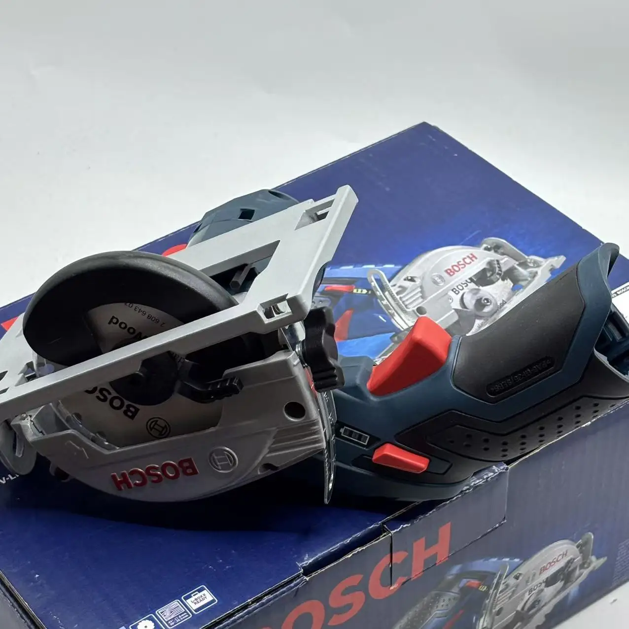 BOSCH GKS 12V-LI 무선 전기 원형톱 전문가 - Woodworking Saw 리뷰 및 가격